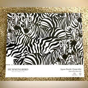 1000 piece jigsaw puzzle